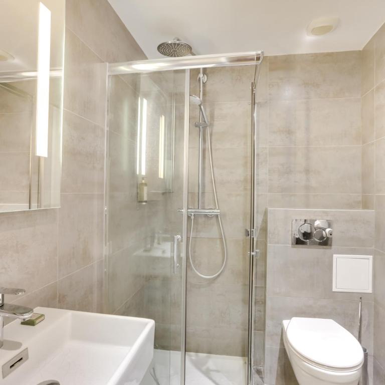 Hôtel Louvre Richelieu - Comfort Triple Room - 13