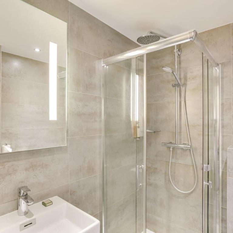 Hôtel Louvre Richelieu - Comfort Triple Room - 14
