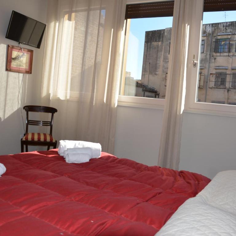 My Way - Suite - Rooms - Palazzo San Matteo - Camera Matrimoniale con Bagno Privato - 3