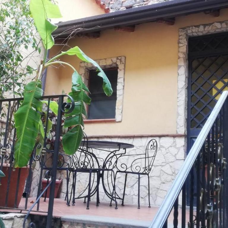 Hotel Sangiuliano 132 centro storico Catania - Family Room with Patio - Split Level - 24