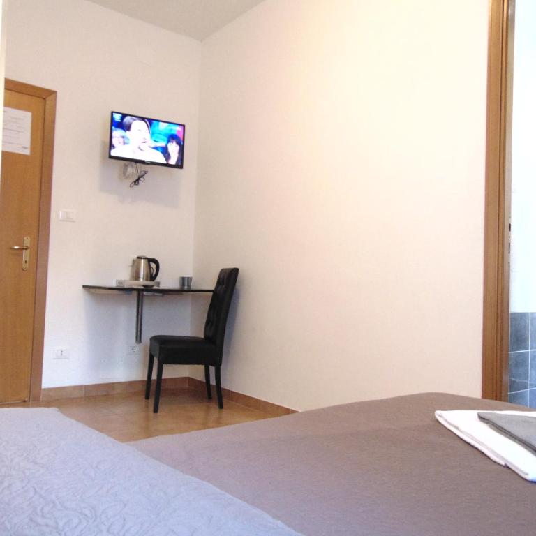 Rome Winners Home Guesthouse - Camera Singola con Bagno Privato - 1