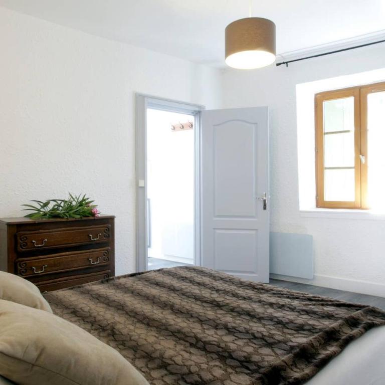 Les Gîtes de Laure - L'Or Vert, Appartement avec Vue sur le Château, Parking Privé, Climatisation, à 160 m de la Cité Médiévale - Apartment mit 2 Schlafzimmern - 19