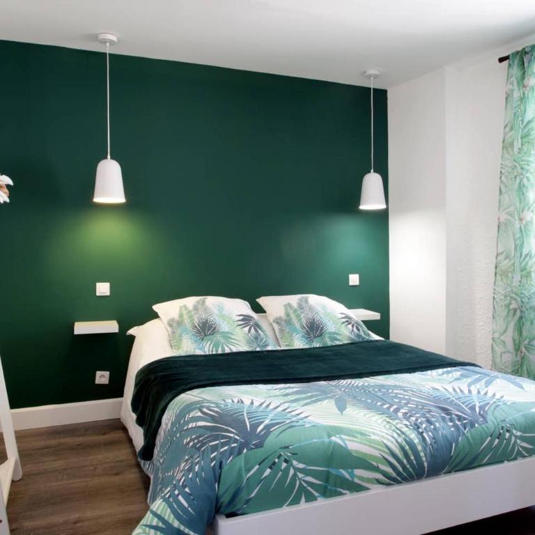 Les Gîtes de Laure - L'Or Vert, Appartement avec Vue sur le Château, Parking Privé, Climatisation, à 160 m de la Cité Médiévale - Apartment mit 2 Schlafzimmern - 3