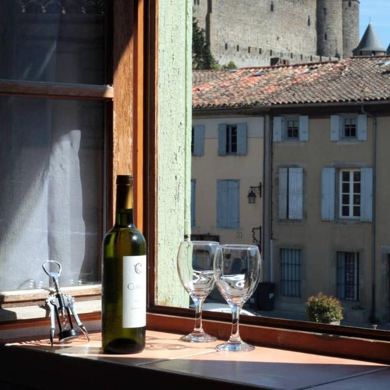 Les Gîtes de Laure - L'Or Vert, Appartement avec Vue sur le Château, Parking Privé, Climatisation, à 160 m de la Cité Médiévale - Apartment mit 2 Schlafzimmern - 9