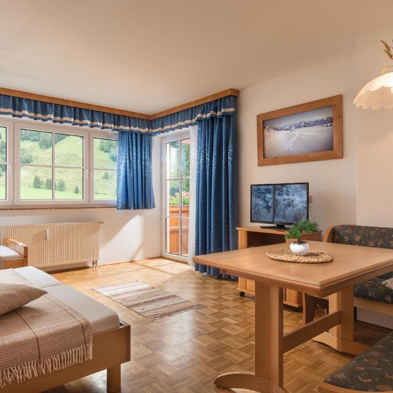 Ferienwohnung Salzburg - Studio mit Bergblick - 1