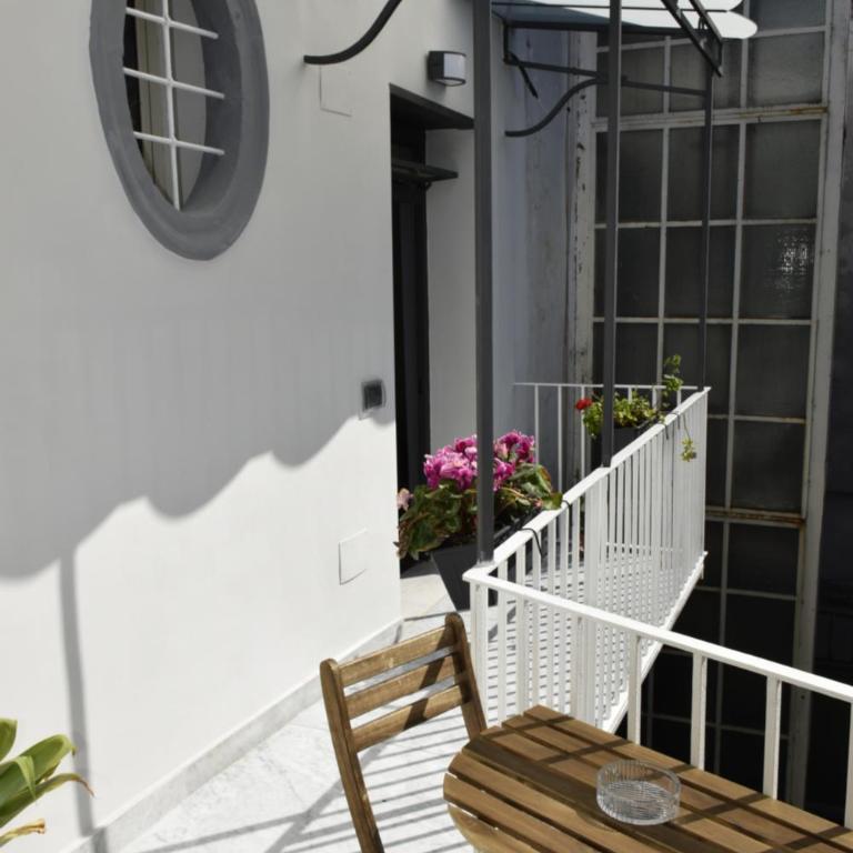 Metro Art Suite Napoli - Appartamento con 2 Camere da Letto - 29