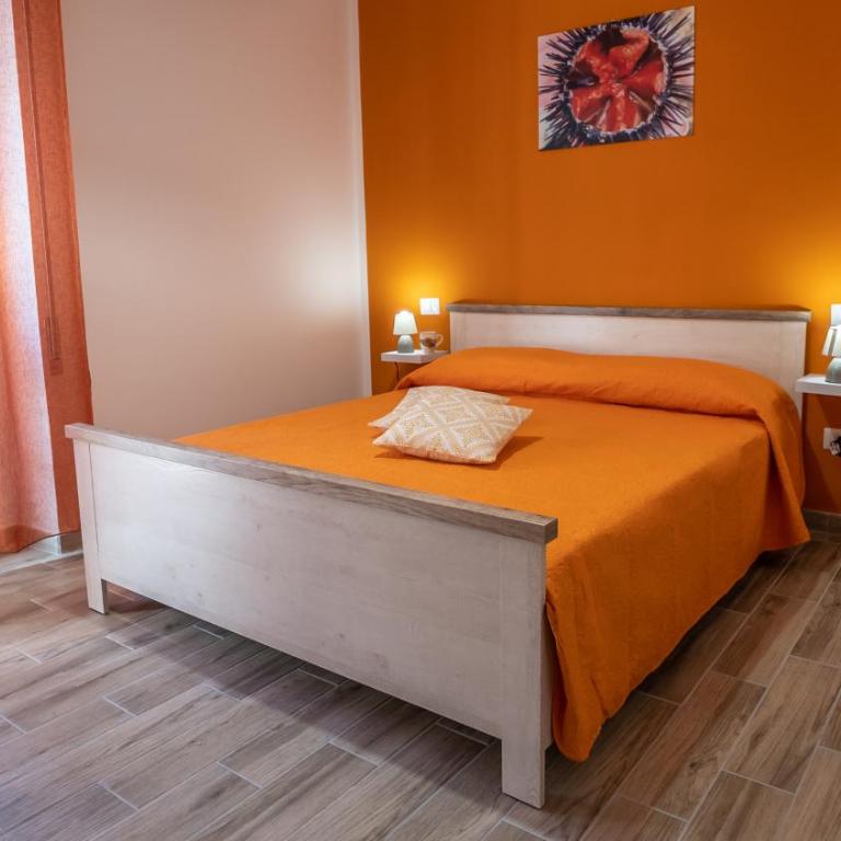 BOSS Guest House - Camera Matrimoniale con Balcone - 1