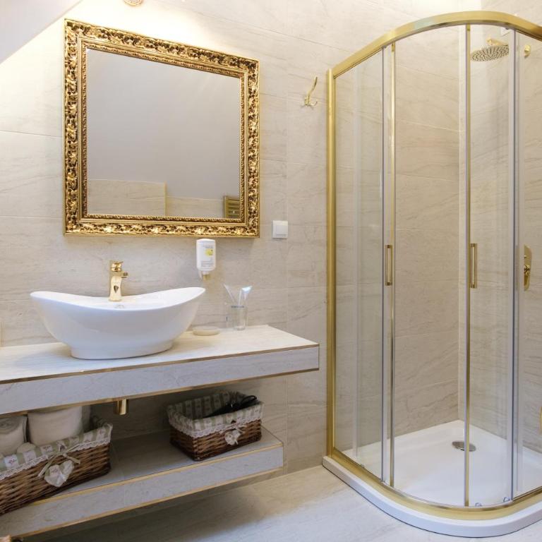 Integra Hotel - Superior Dvokrevetna Soba sa Bračnim Krevetom/Zasebnim Krevetima - 3