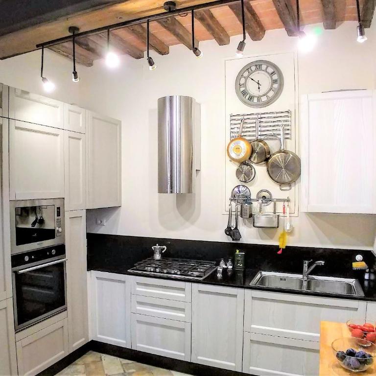 The AERIE - IL NIDO DELL AQUILA - central 8bd recentely renovated - Three-Bedroom Apartment - 2