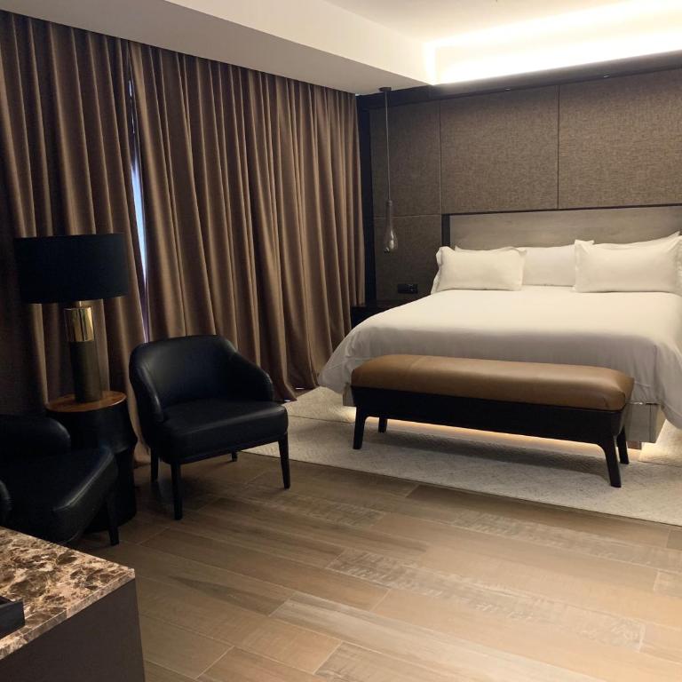Eb Hotel By Eurobuilding Quito Airport - Suite Presidencial - 1