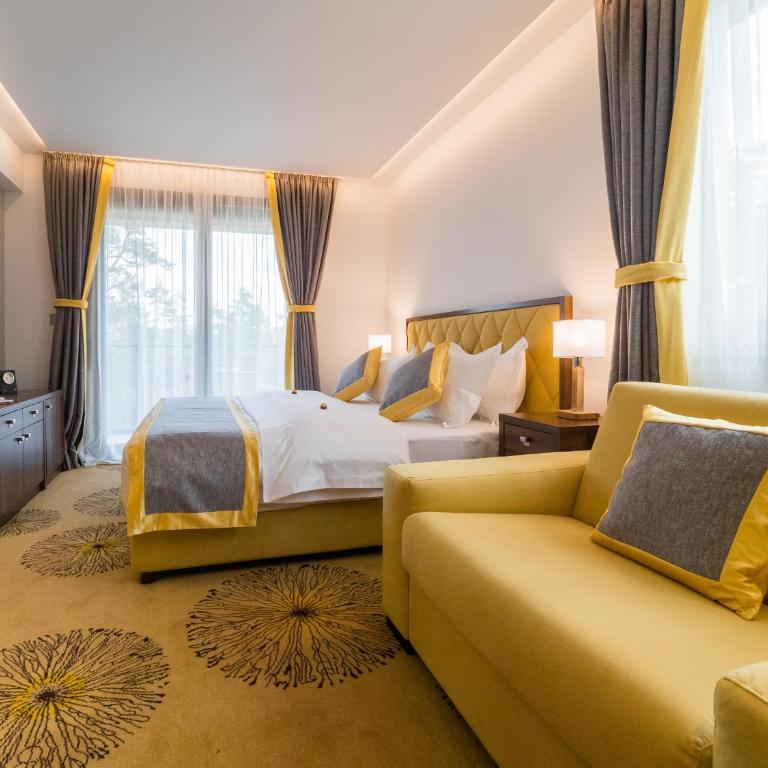 Hotel Buket Zlatibor - Dvokrevetna Soba sa Bračnim Krevetom i Terasom - 4