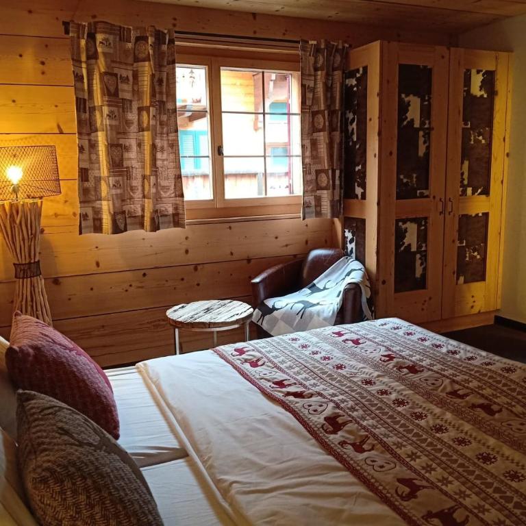 Hotel L'Etable - Doppelzimmer mit Blick auf den Weiler - 1