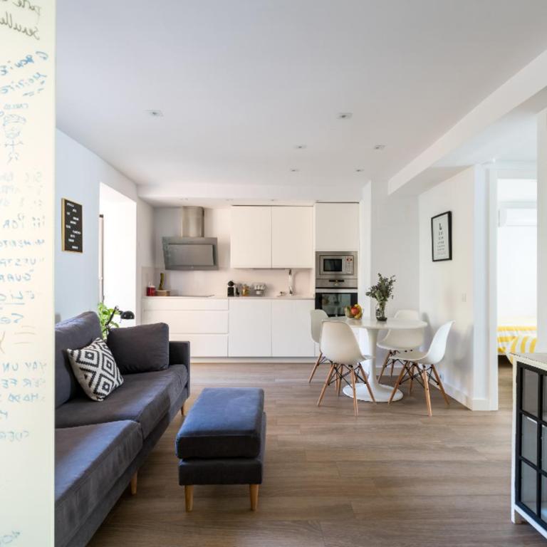 Apartamento moderno en Triana 2 dormitorios y aire acondicionado - Apartamento de 2 dormitorios - 2