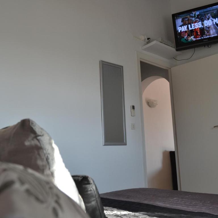 Casa Cadiz - Three-Bedroom House - 9