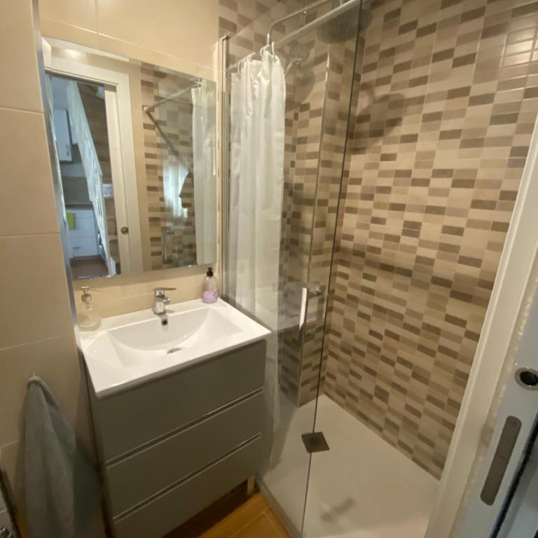 Casa Céntrica con Wifi Gratis - Casa con 1 dormitorio - 4