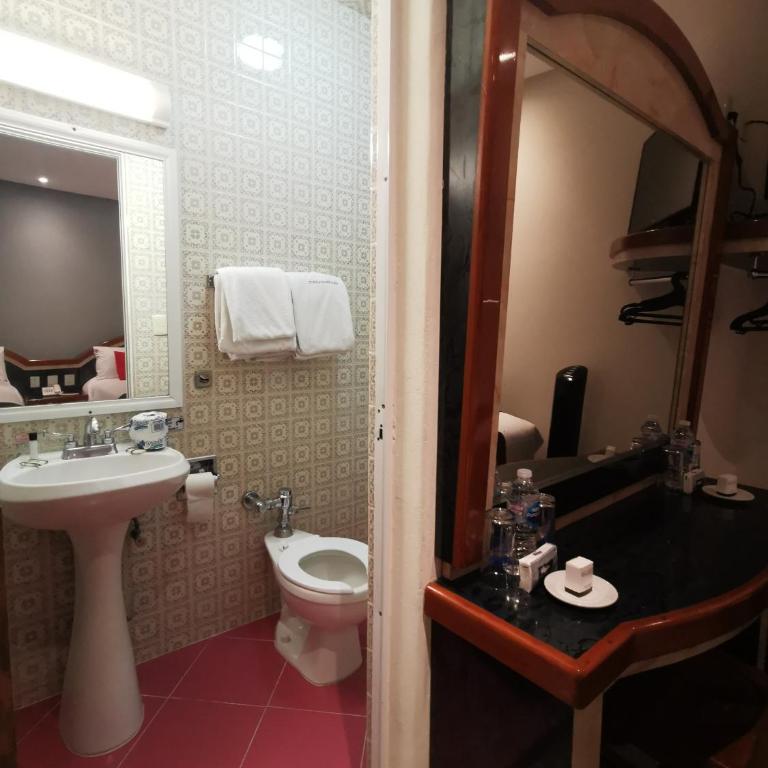 Hotel Monarca - Superior Two Beds - 5
