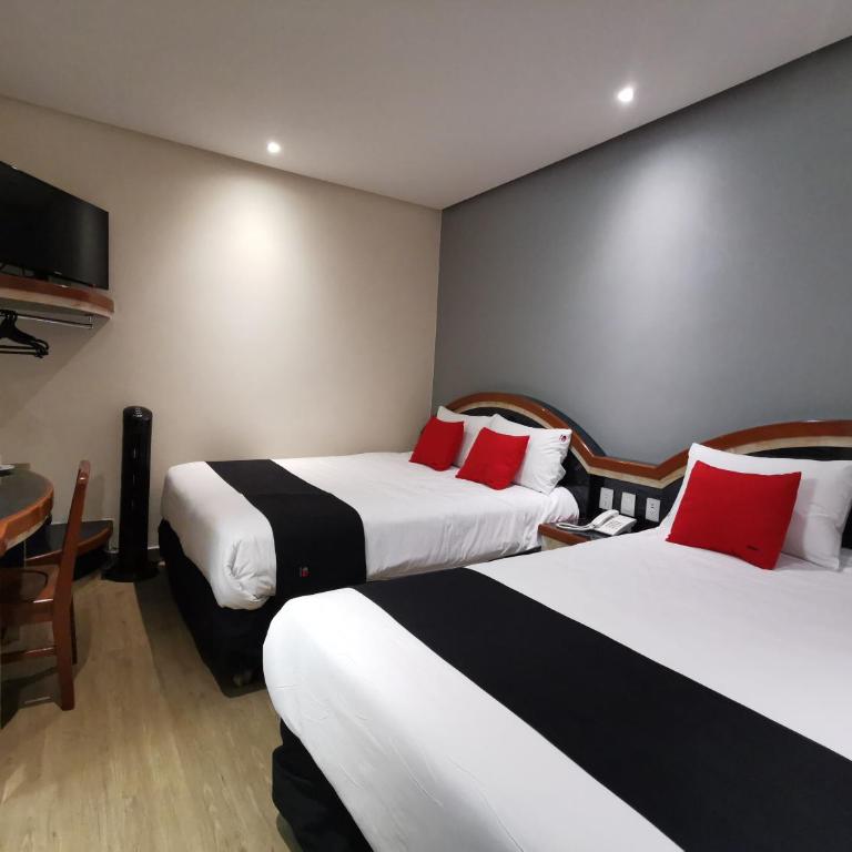 Hotel Monarca - Superior Two Beds - 2