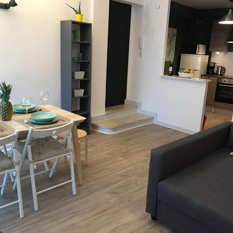 Cactus 2 bedroom Apartment on Calle San Miguel Minutes from the beach BY NAMASTE ELITE - Two-Bedroom Apartment - 30