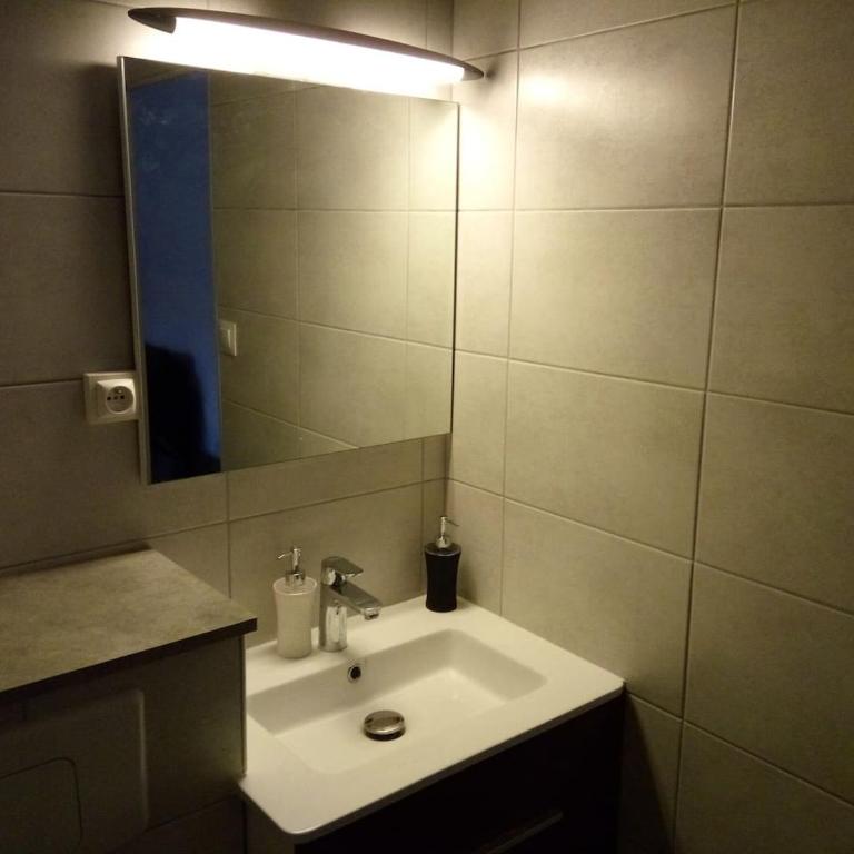 Appartement 2 pieces 40 m2, dans hyper centre, avec piscine au rez de chaussee - Appartamento con 1 Camera da Letto - 5