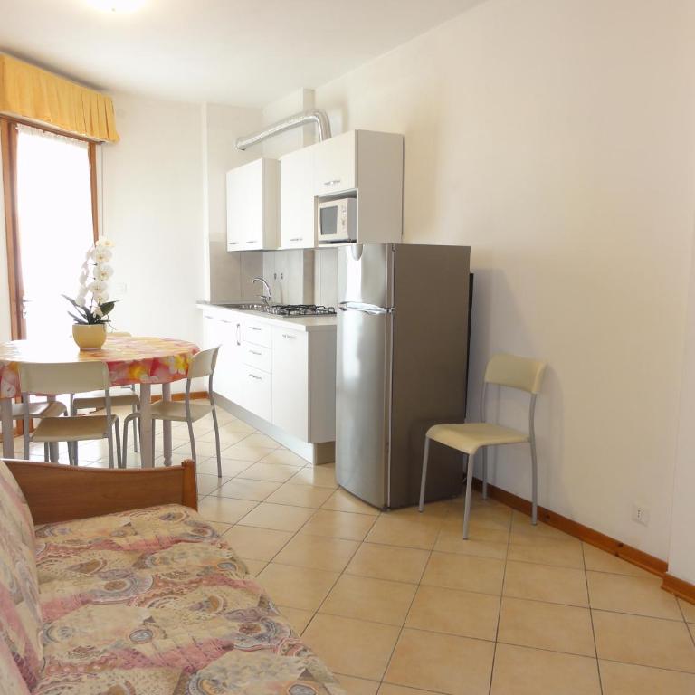 Corso - Appartamenti - Appartamento con 2 Camere da Letto - 2