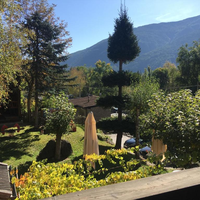 Burgfrieden - Double Room with Balcony - 3