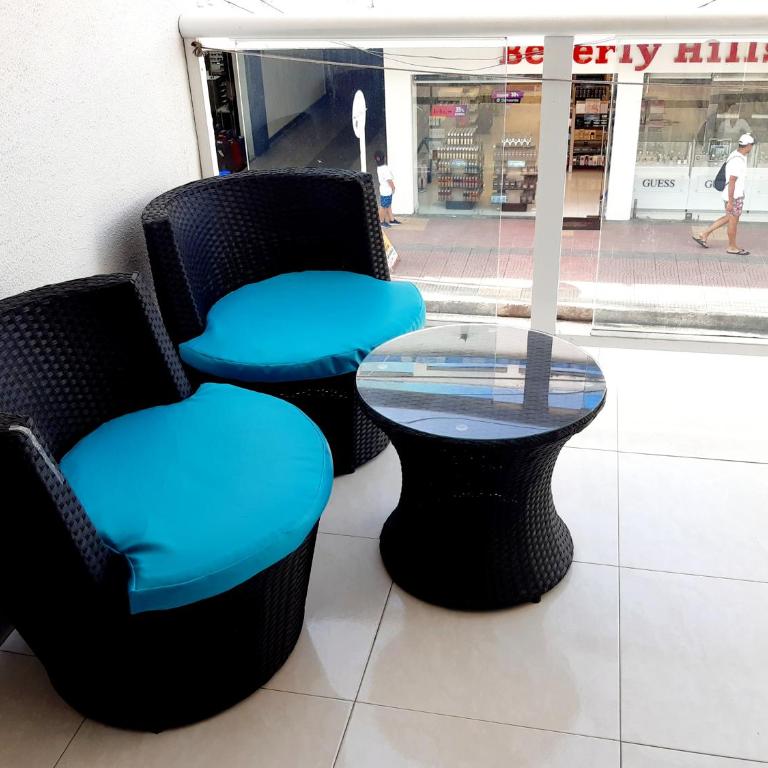 Blue Emerald Inn - Suite with Balcony - 4