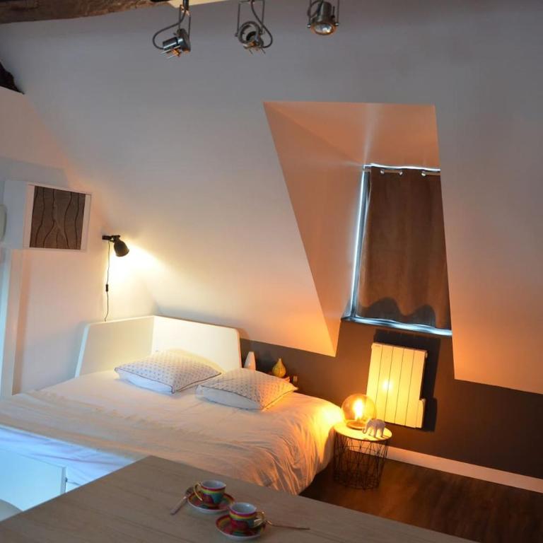 QUARTIER HISTORIQUE Studio tout confort - Apartamento de 1 dormitorio - 25