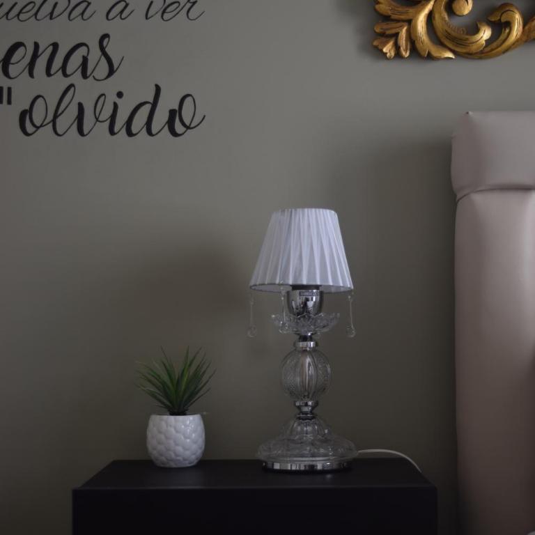 La Casa de Lola BA - Habitación Doble Deluxe con balcón y baño compartido - 4