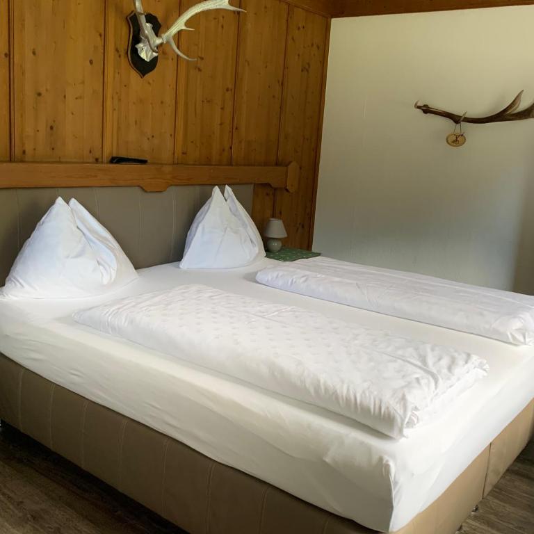 Pension Jaga Hias - Doppelzimmer - 8