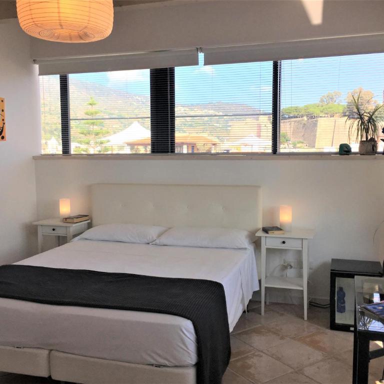 Casa Mafalda B&B - Camera Matrimoniale/Doppia con Letti Singoli con Vista Mare - 2