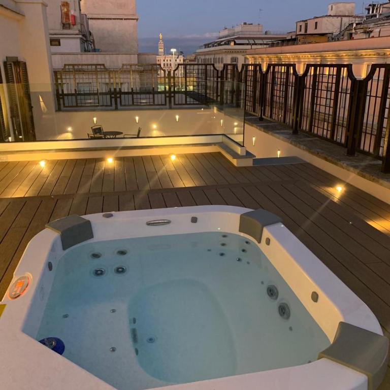 Hotel Genova - Suite con Vasca Idromassaggio - 2