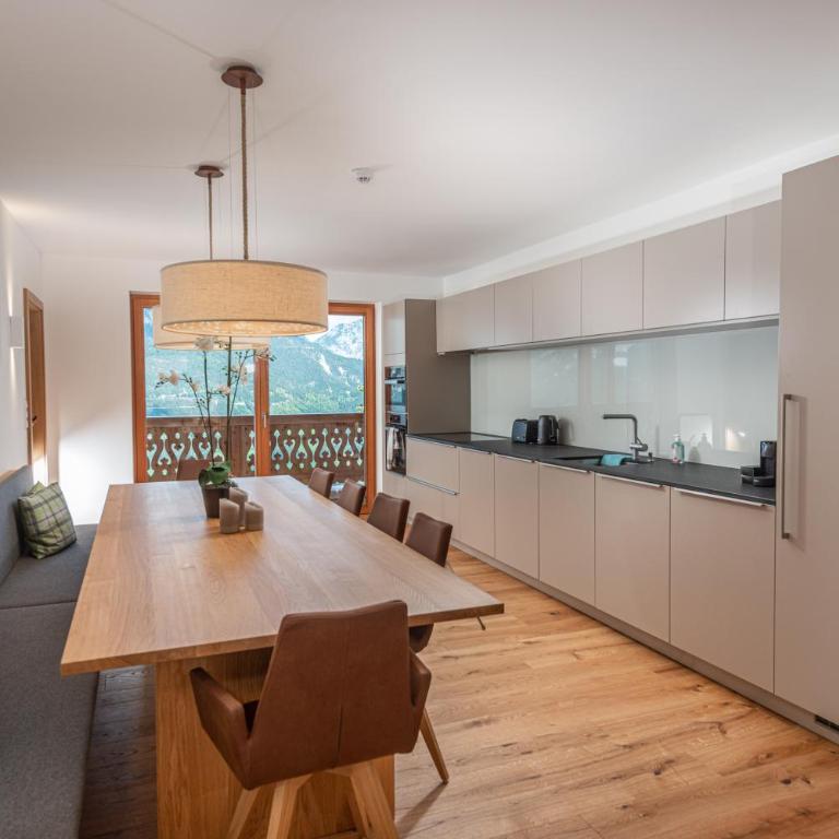 Skylodge Alpine Homes - Deluxe Apartment with two balconies and panoramic view - 5