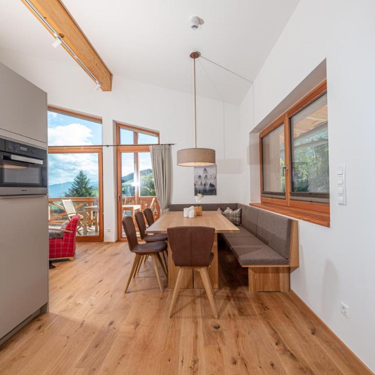Skylodge Alpine Homes - Superior Penthouse with Balcony and Panoramic View - 6
