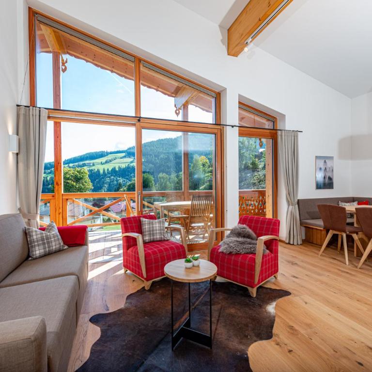 Skylodge Alpine Homes - Superior Penthouse with Balcony and Panoramic View - 1
