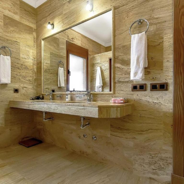 Serenity by the Green - Villa Deluxe - 11