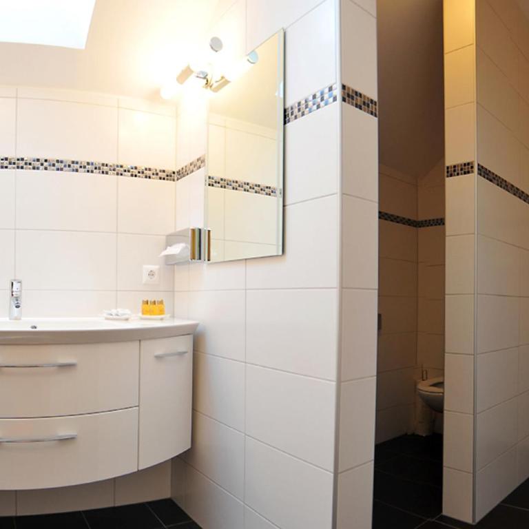 Ferienwohnungen Mitterer - Apartment mit 2 Schlafzimmern, Balkon und Seeblick - 16