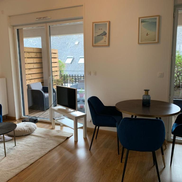 APPARTEMENT CENTRE VILLE AVEC TERRASSE ET PARKING SECURISE - One-Bedroom Apartment - 4