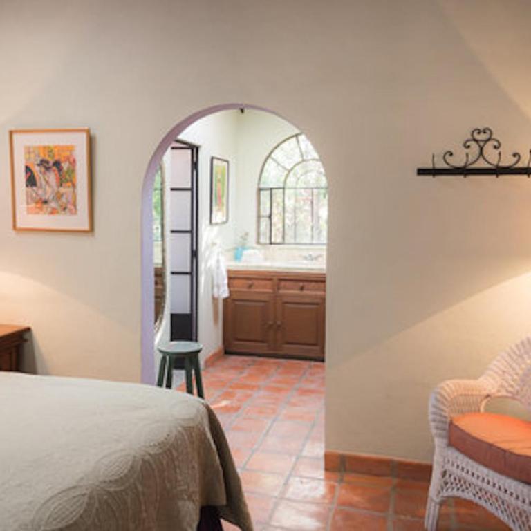 Boutique Hotel Casa Camellia - Deluxe King Room - 3