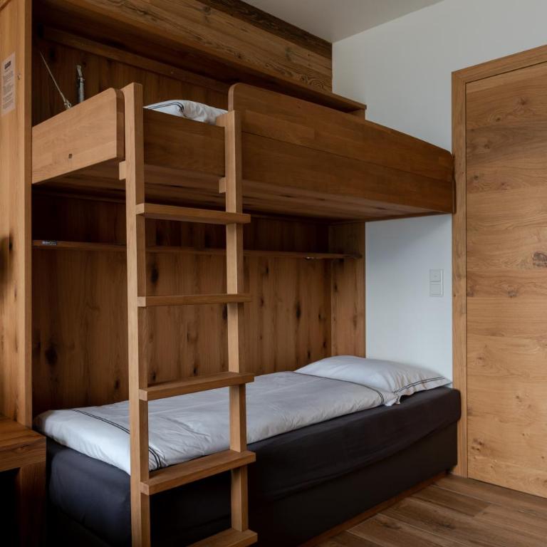 Apartments Adlerhorst Top 1 Zell am See with private sauna and Zell am See Kaprun summercard in summer - Apartment with Terrace - 25