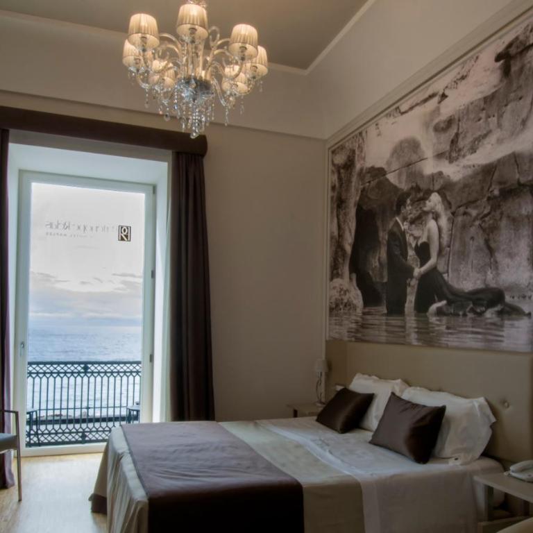 Partenope Relais - Deluxe Dreibettzimmer mit Meerblick - 1