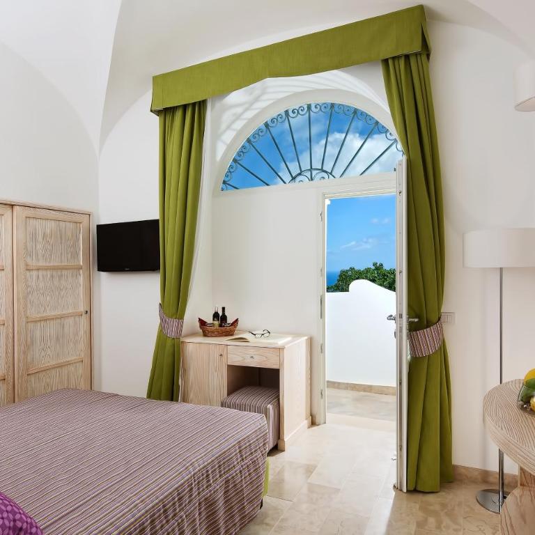Capri Wine Hotel - Double or Twin Room with Partial Sea View - 6