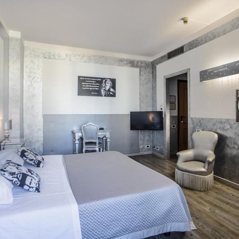Admiral Hotel - Junior Suite - 2