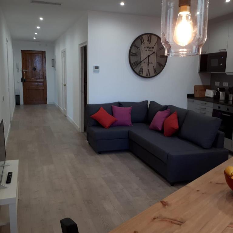 Beautiful Apartment on Las Ramblas with Port views - Apartment with Sea View - 9