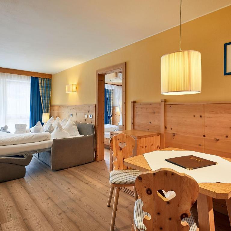Mountain Hotel Mezdì - Junior Suite - 1