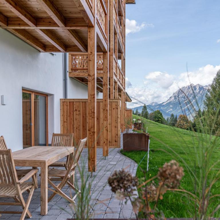 Skylodge Alpine Homes - Comfort Apartment with Terrace and panoramic view - 2