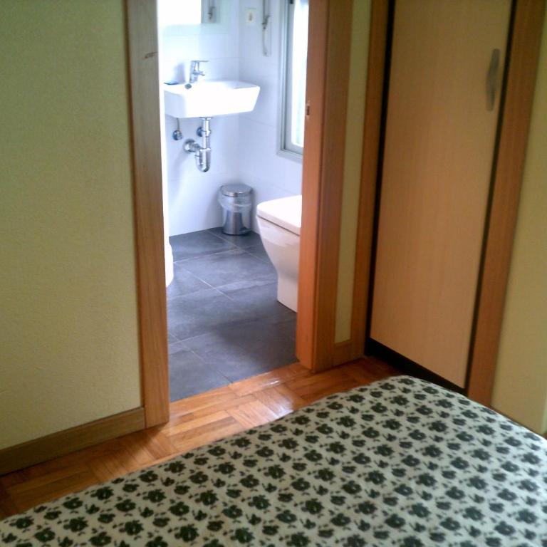 Pensión Santiago - Habitación Doble con baño privado - 4