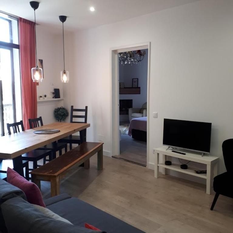 Beautiful Apartment on Las Ramblas with Port views - Apartment with Sea View - 18