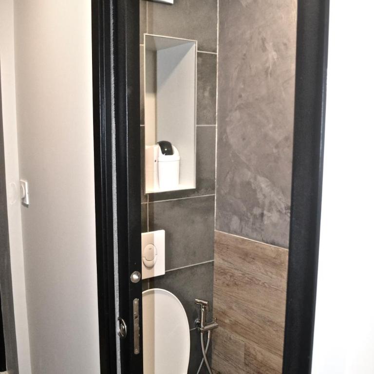 Le Cocon De Notre Dame - One-Bedroom Apartment with indoor court view calm - 20