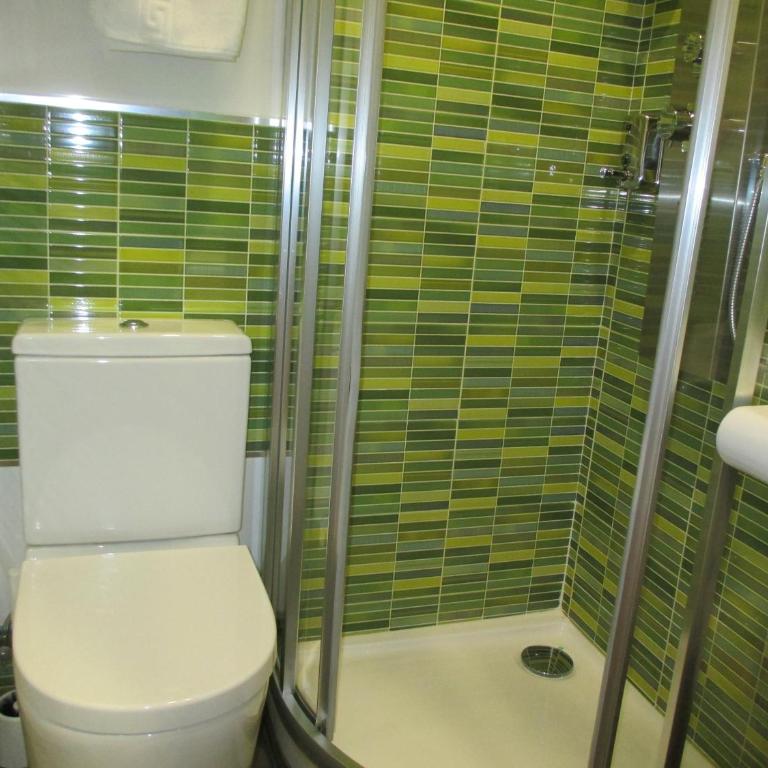 Madrid City Rooms - Single Room with Private Bathroom - 6