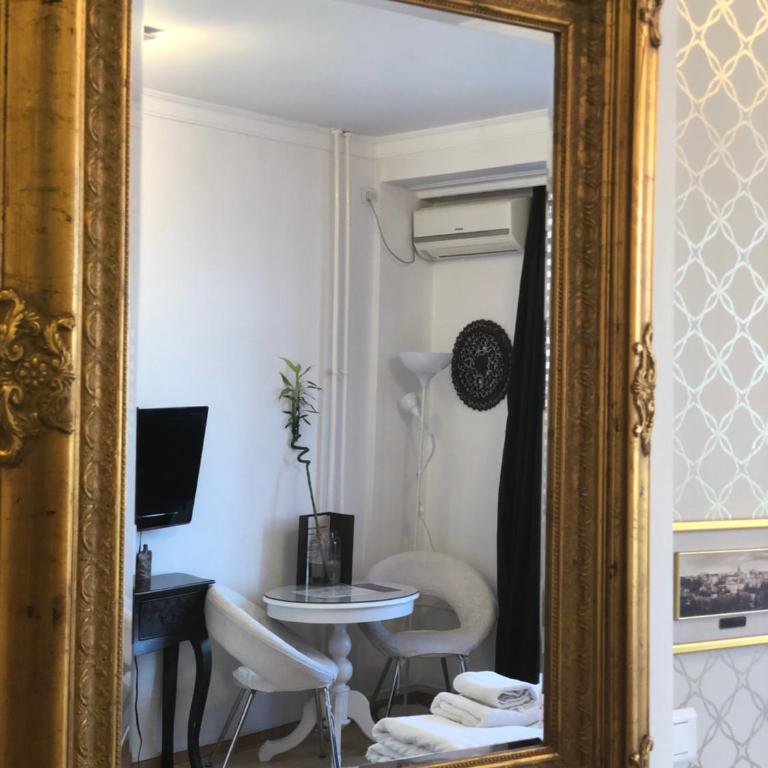Belle Apartments-Elegance Apartments - Studio Apartman - 9